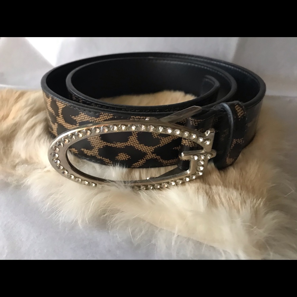Guess Belt